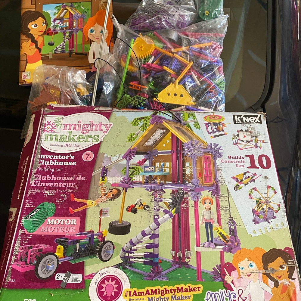 Inventors Clubhouse Building Set